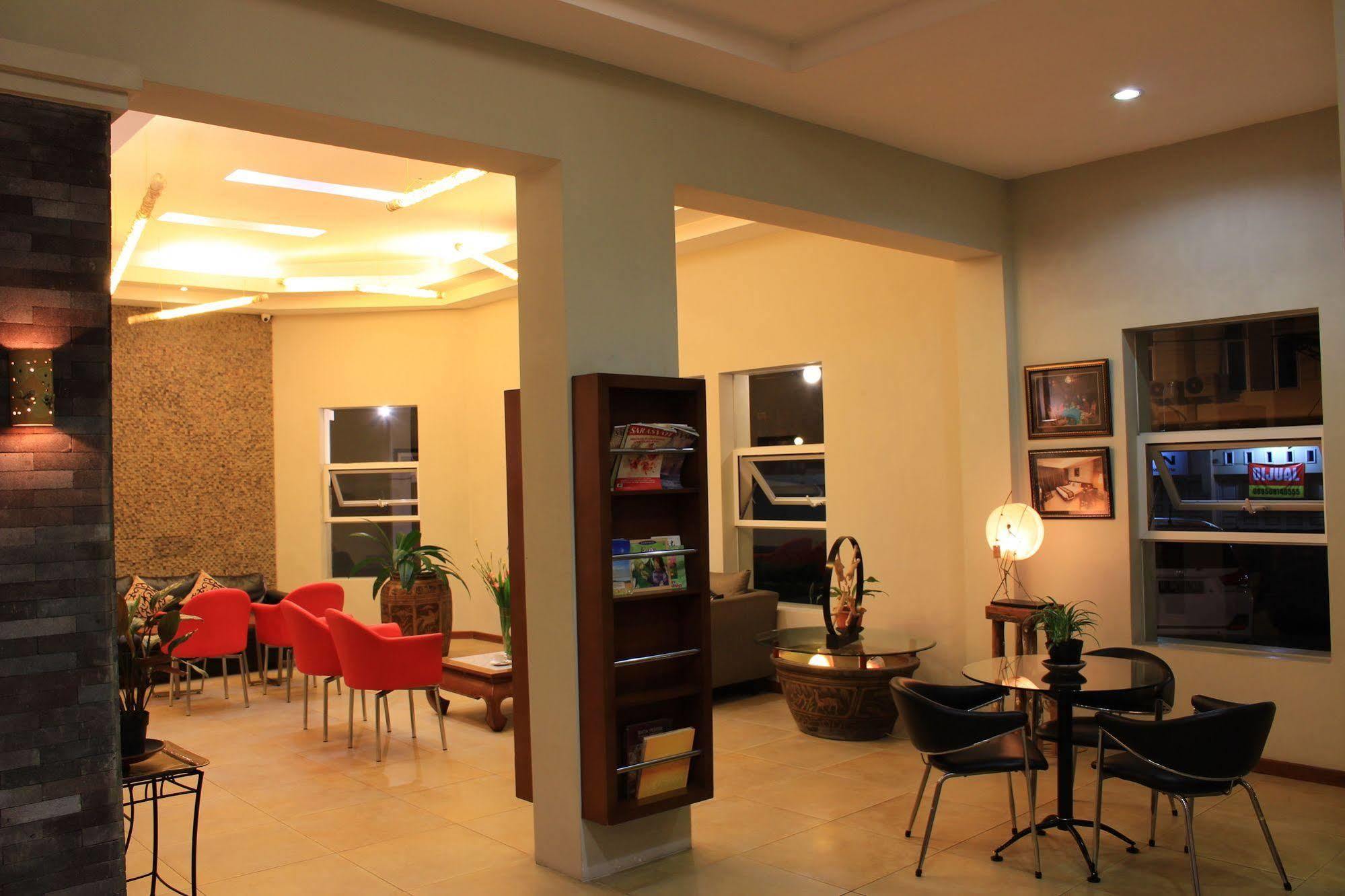 Hotel Sriti Magelang Luaran gambar